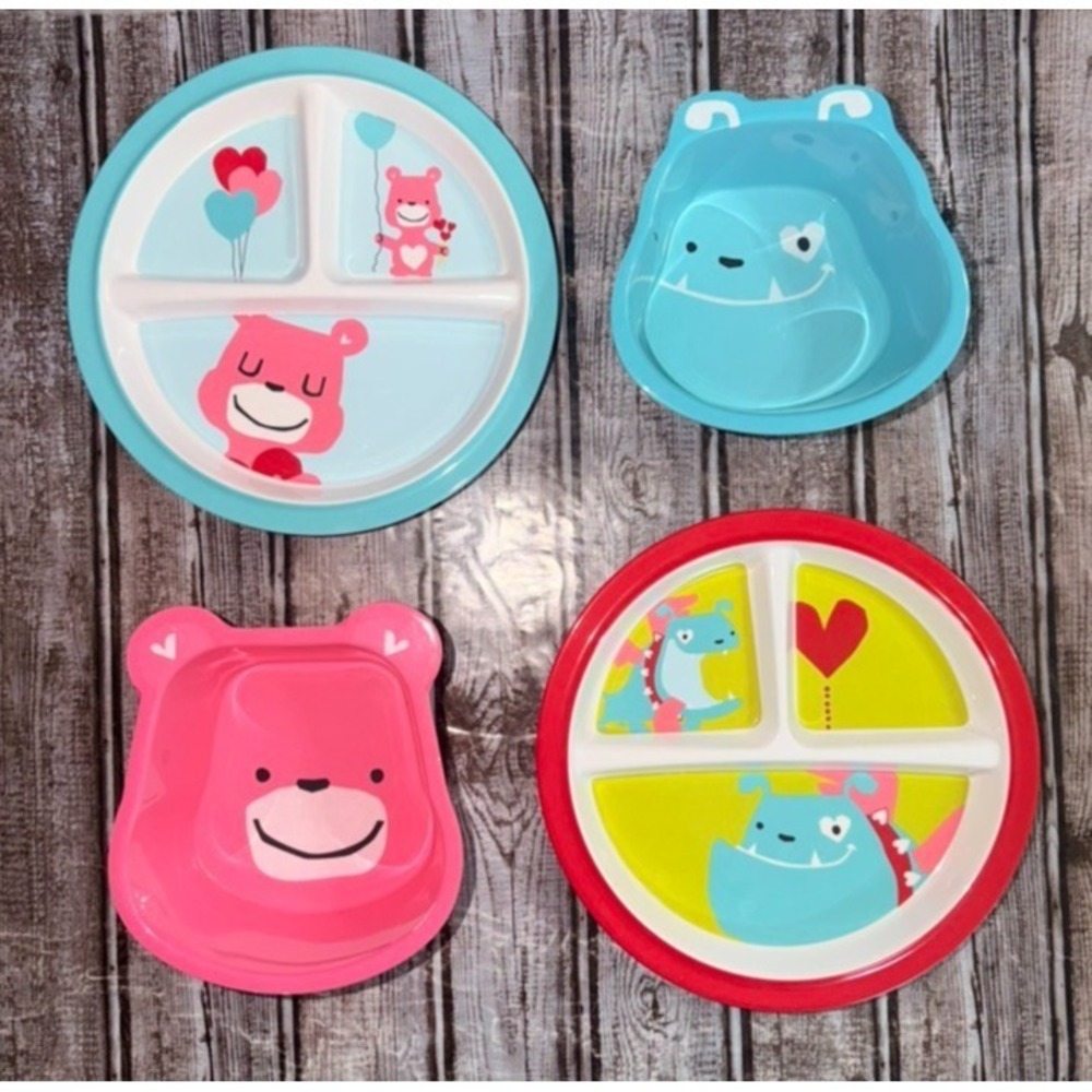 Lot of 4 Kids Divided Plates & Bowls Set Target Valentine Bear Melamine Toddler